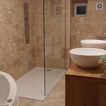 Ashford House 2 Bedroom 'outdoor Bathing Tub' * Fylingthorpe